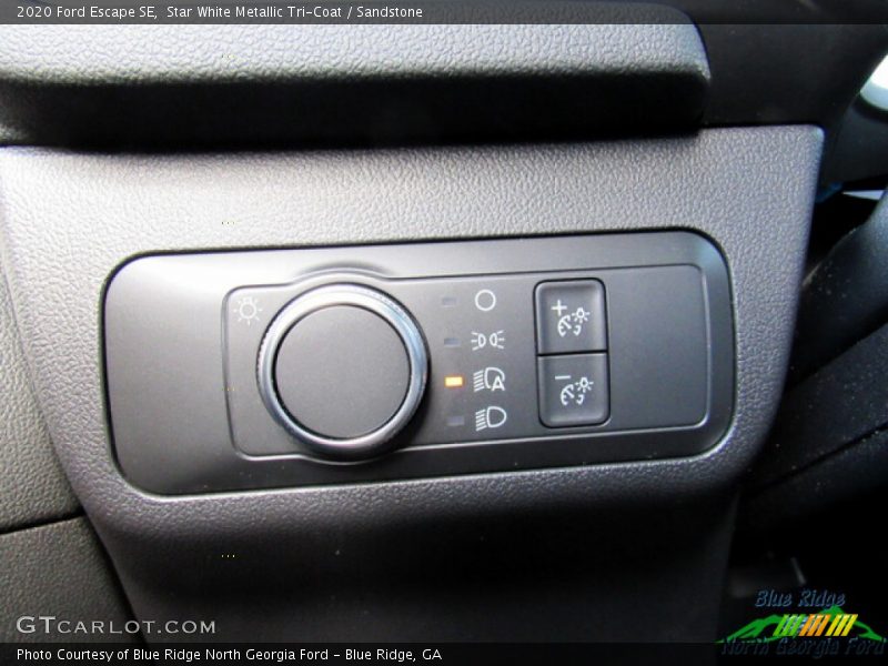 Star White Metallic Tri-Coat / Sandstone 2020 Ford Escape SE