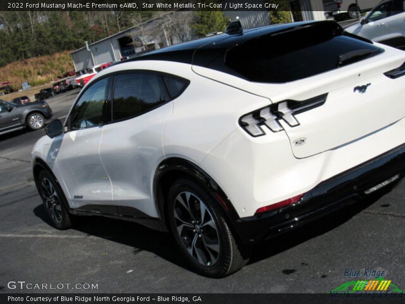 Star White Metallic Tri-Coat / Light Space Gray 2022 Ford Mustang Mach-E Premium eAWD