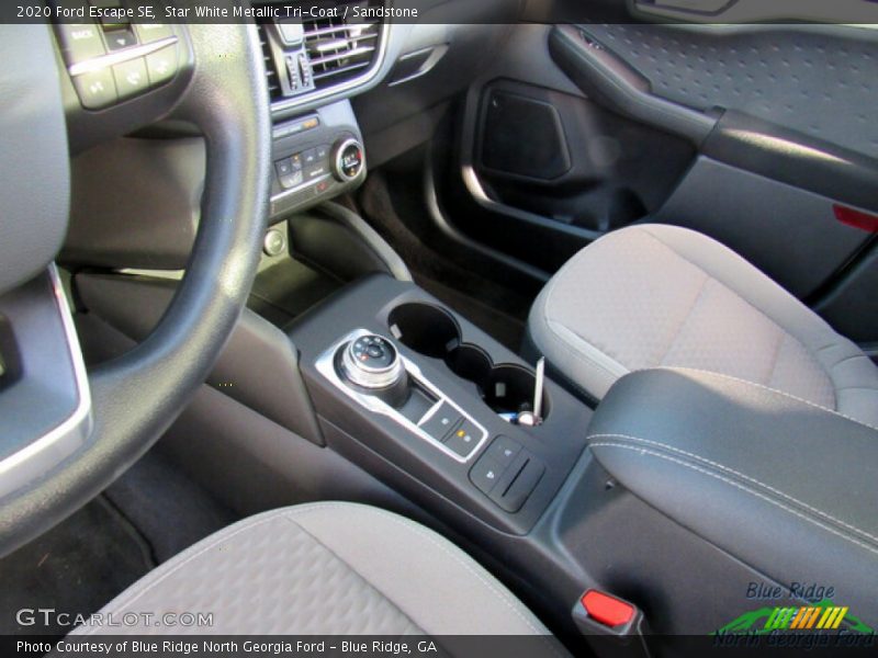 Star White Metallic Tri-Coat / Sandstone 2020 Ford Escape SE