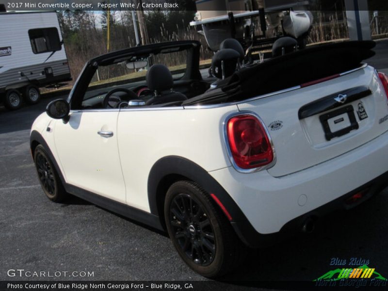 Pepper White / Carbon Black 2017 Mini Convertible Cooper