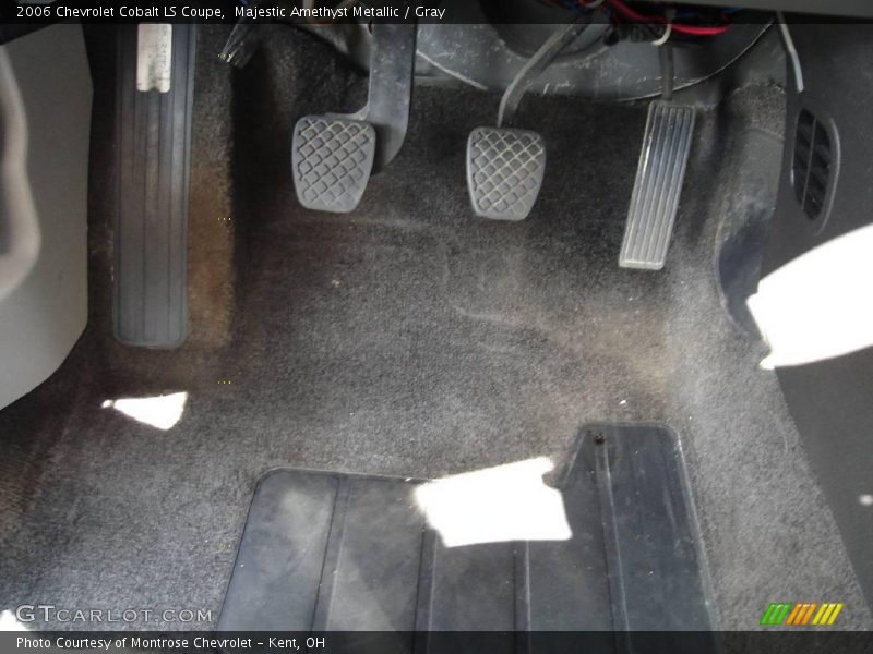 Majestic Amethyst Metallic / Gray 2006 Chevrolet Cobalt LS Coupe