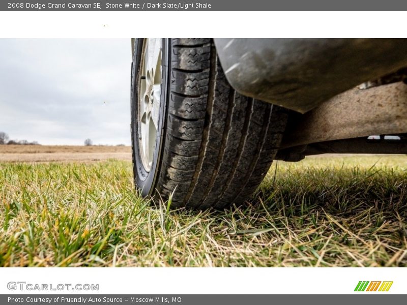 Stone White / Dark Slate/Light Shale 2008 Dodge Grand Caravan SE