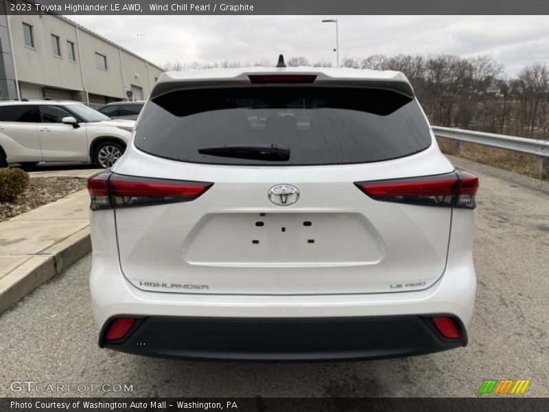 Wind Chill Pearl / Graphite 2023 Toyota Highlander LE AWD