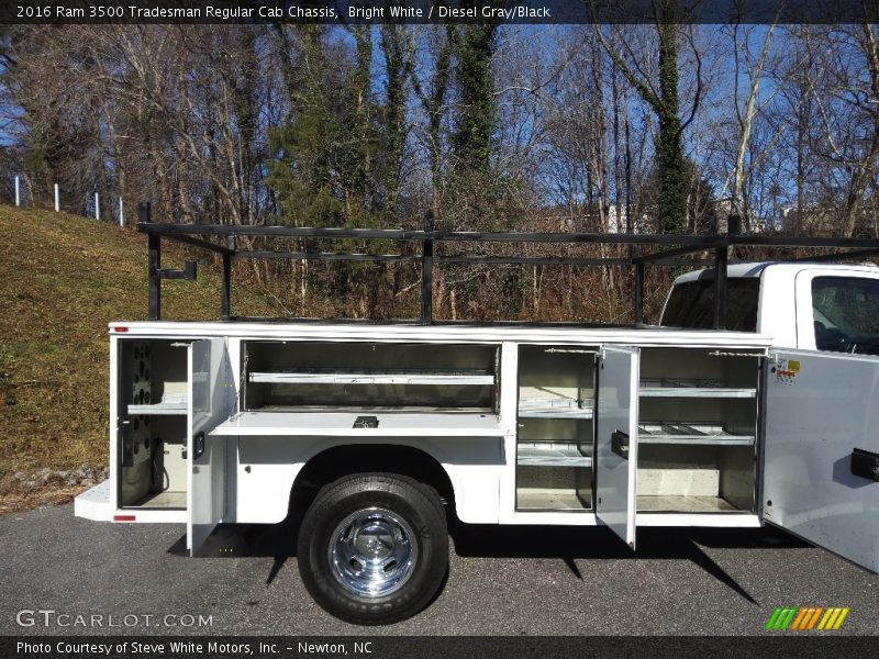 Bright White / Diesel Gray/Black 2016 Ram 3500 Tradesman Regular Cab Chassis