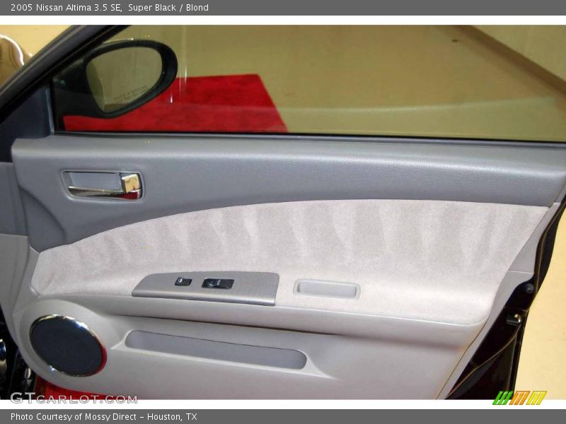 Super Black / Blond 2005 Nissan Altima 3.5 SE
