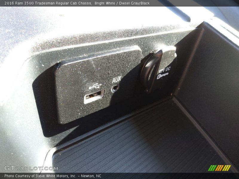 Bright White / Diesel Gray/Black 2016 Ram 3500 Tradesman Regular Cab Chassis