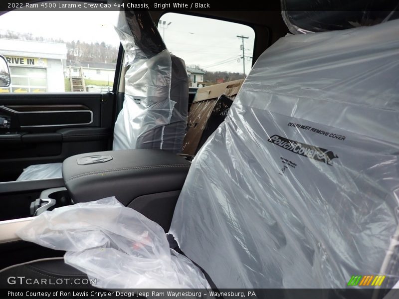 Bright White / Black 2022 Ram 4500 Laramie Crew Cab 4x4 Chassis
