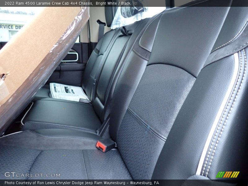 Bright White / Black 2022 Ram 4500 Laramie Crew Cab 4x4 Chassis