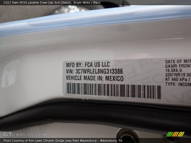 Bright White / Black 2022 Ram 4500 Laramie Crew Cab 4x4 Chassis