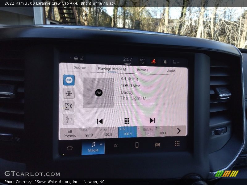 Bright White / Black 2022 Ram 3500 Laramie Crew Cab 4x4