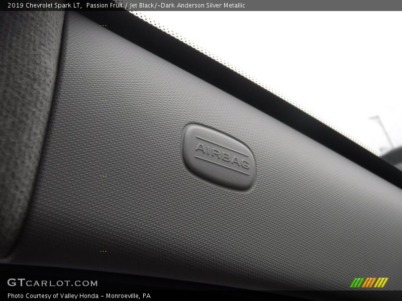 Passion Fruit / Jet Black/­Dark Anderson Silver Metallic 2019 Chevrolet Spark LT