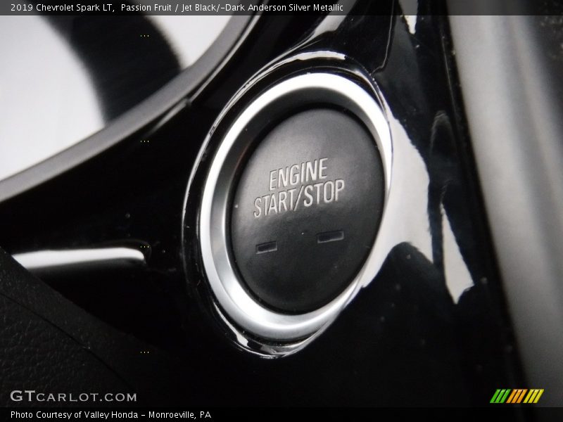 Passion Fruit / Jet Black/­Dark Anderson Silver Metallic 2019 Chevrolet Spark LT