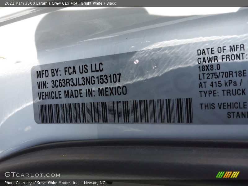 Bright White / Black 2022 Ram 3500 Laramie Crew Cab 4x4