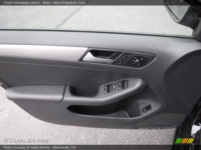 Black / Black/Palladium Gray 2018 Volkswagen Jetta S