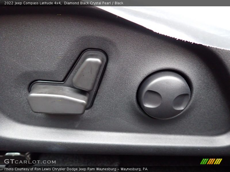 Diamond Black Crystal Pearl / Black 2022 Jeep Compass Latitude 4x4