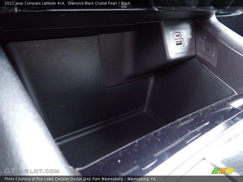 Diamond Black Crystal Pearl / Black 2022 Jeep Compass Latitude 4x4