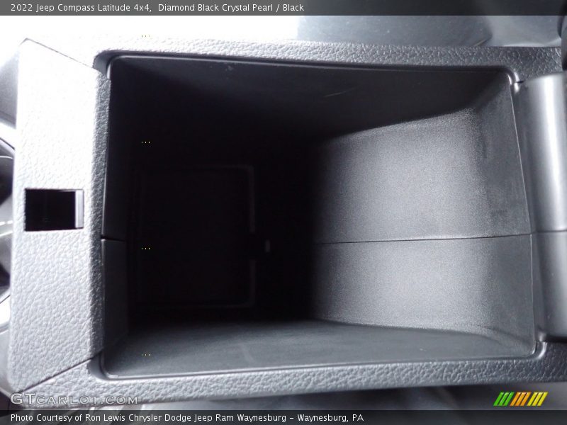 Diamond Black Crystal Pearl / Black 2022 Jeep Compass Latitude 4x4