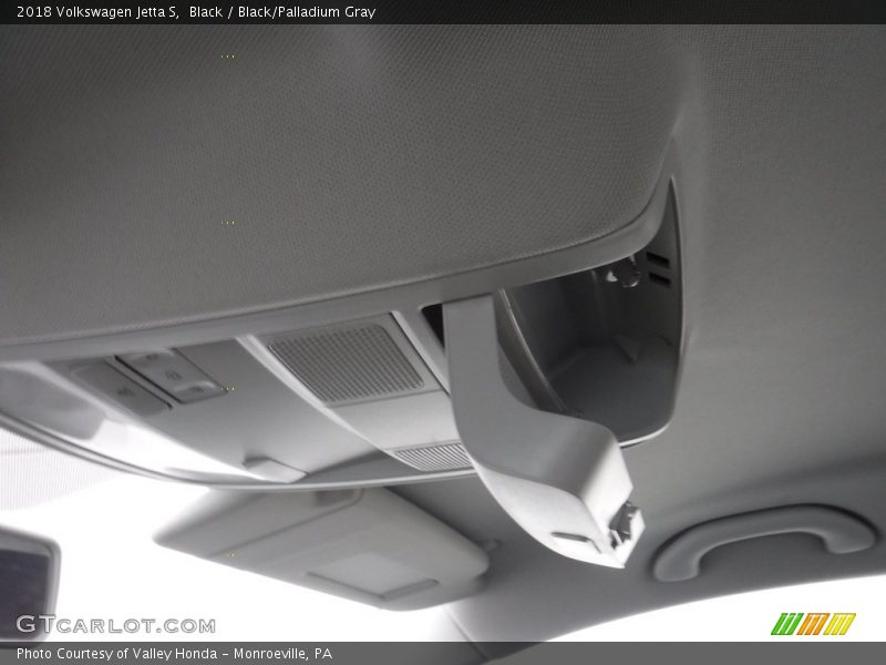 Black / Black/Palladium Gray 2018 Volkswagen Jetta S