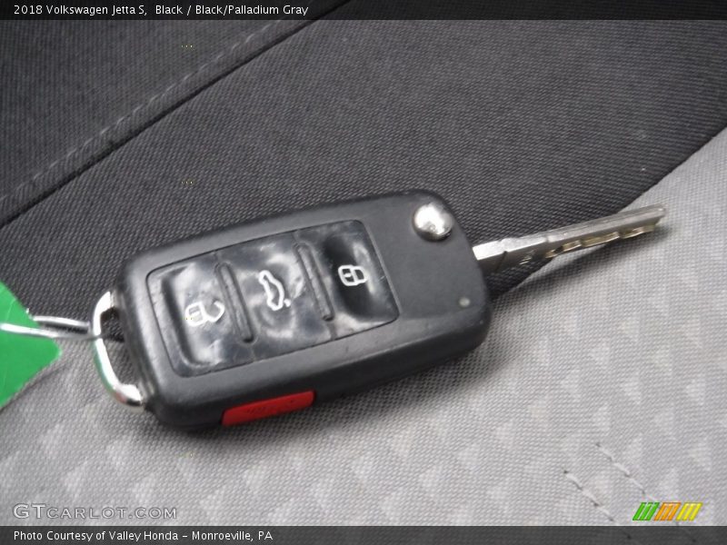 Black / Black/Palladium Gray 2018 Volkswagen Jetta S
