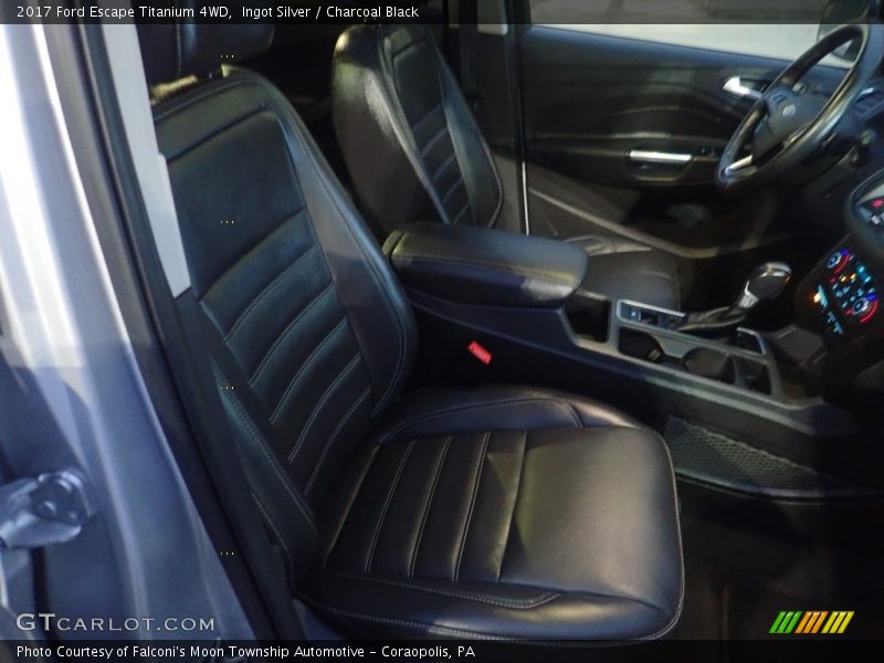 Ingot Silver / Charcoal Black 2017 Ford Escape Titanium 4WD