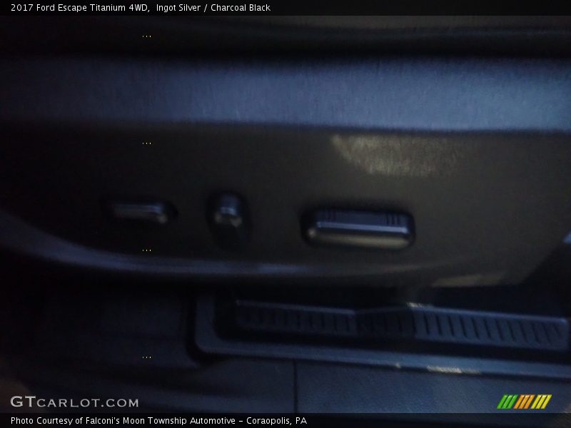 Ingot Silver / Charcoal Black 2017 Ford Escape Titanium 4WD