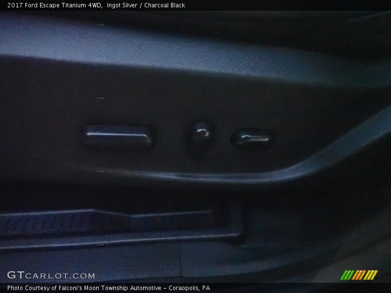 Ingot Silver / Charcoal Black 2017 Ford Escape Titanium 4WD