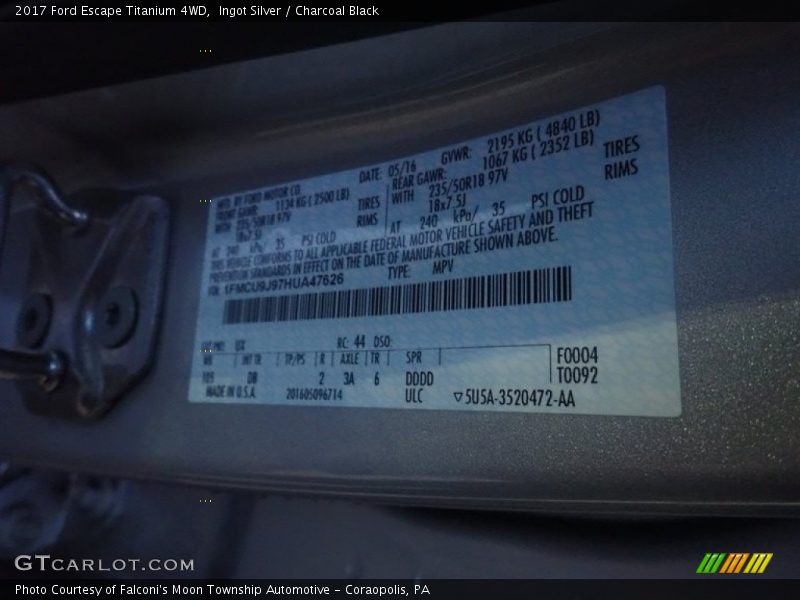 Ingot Silver / Charcoal Black 2017 Ford Escape Titanium 4WD