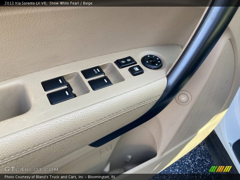 Snow White Pearl / Beige 2013 Kia Sorento LX V6
