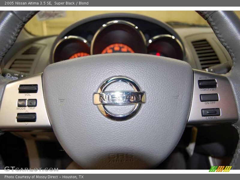 Super Black / Blond 2005 Nissan Altima 3.5 SE
