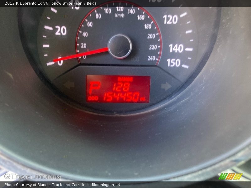 Snow White Pearl / Beige 2013 Kia Sorento LX V6