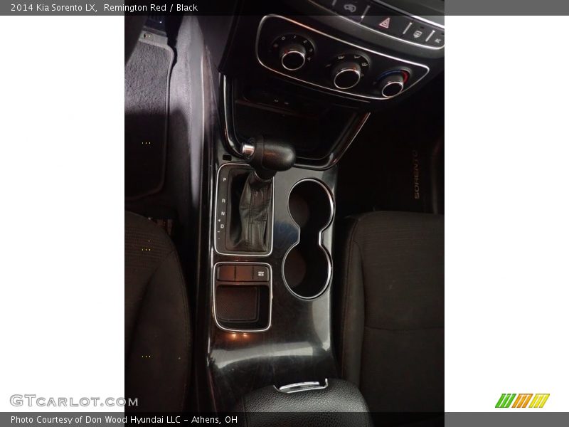 Remington Red / Black 2014 Kia Sorento LX