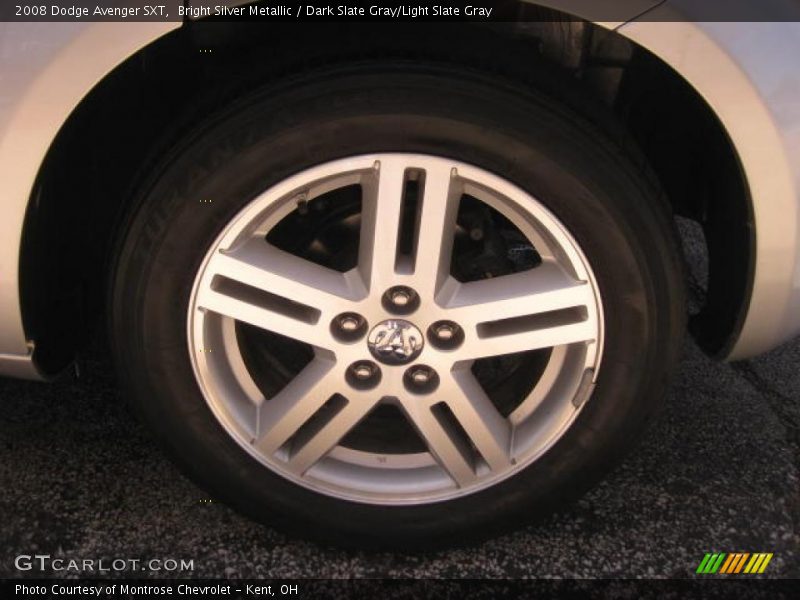 Bright Silver Metallic / Dark Slate Gray/Light Slate Gray 2008 Dodge Avenger SXT