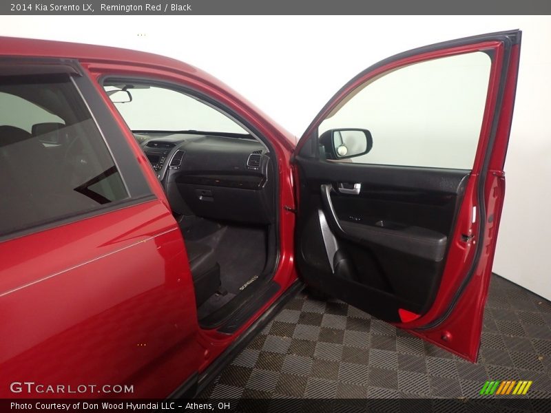 Remington Red / Black 2014 Kia Sorento LX