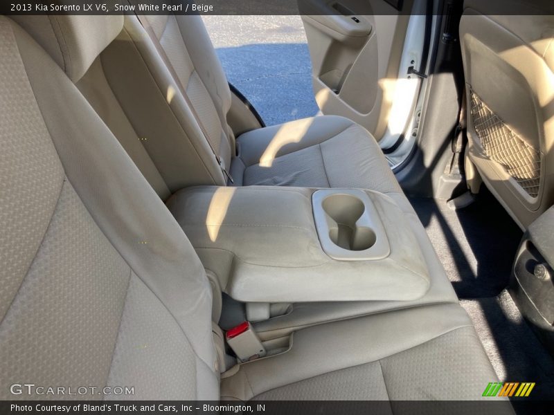 Snow White Pearl / Beige 2013 Kia Sorento LX V6