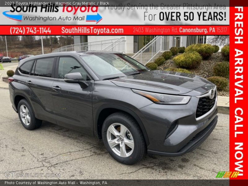 Magnetic Gray Metallic / Black 2023 Toyota Highlander L