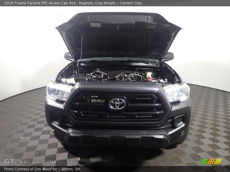 Magnetic Gray Metallic / Cement Gray 2016 Toyota Tacoma SR5 Access Cab 4x4