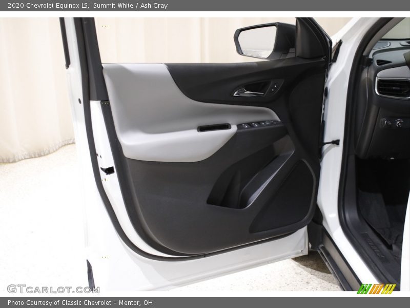 Summit White / Ash Gray 2020 Chevrolet Equinox LS