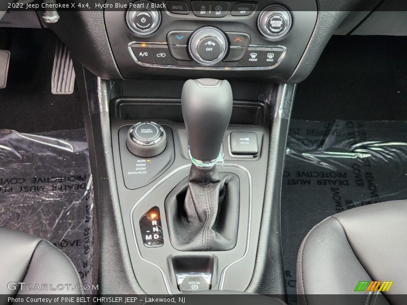  2022 Cherokee X 4x4 9 Speed Automatic Shifter