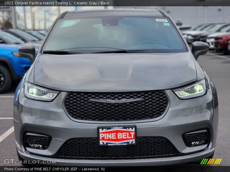 Ceramic Gray / Black 2022 Chrysler Pacifica Hybrid Touring L