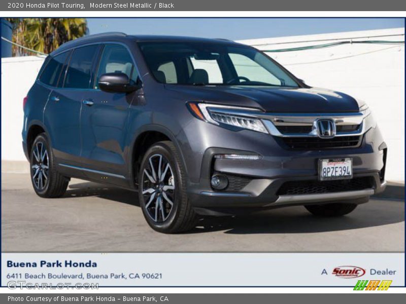 Modern Steel Metallic / Black 2020 Honda Pilot Touring