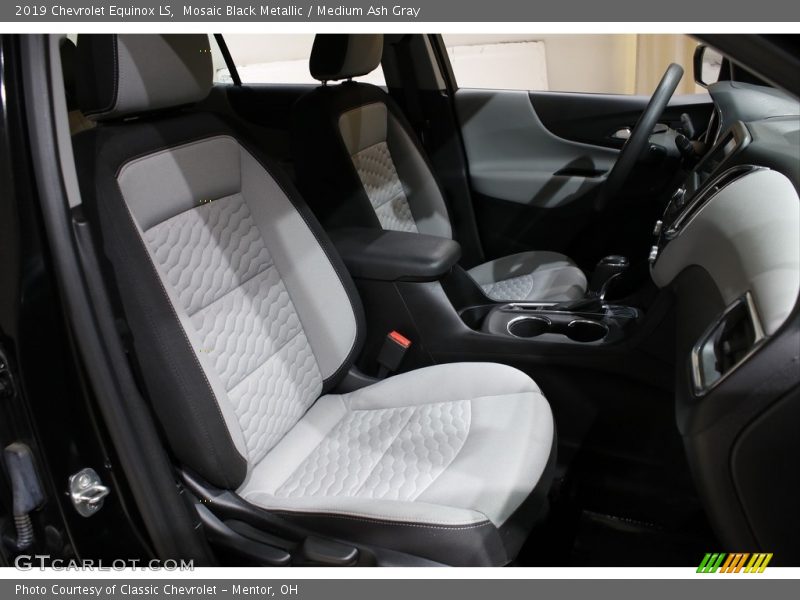 Mosaic Black Metallic / Medium Ash Gray 2019 Chevrolet Equinox LS