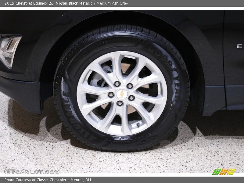 Mosaic Black Metallic / Medium Ash Gray 2019 Chevrolet Equinox LS