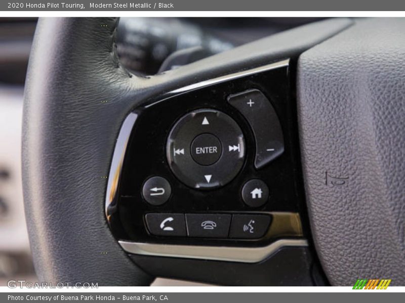 Modern Steel Metallic / Black 2020 Honda Pilot Touring