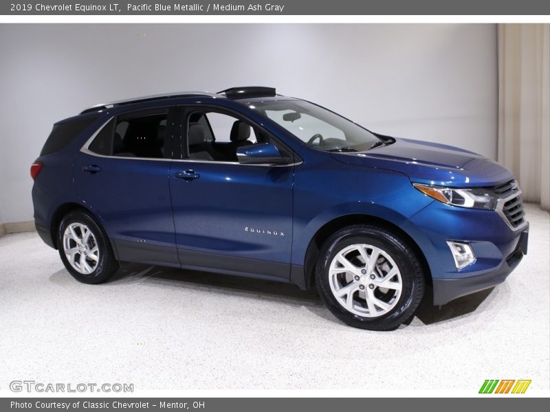 Pacific Blue Metallic / Medium Ash Gray 2019 Chevrolet Equinox LT