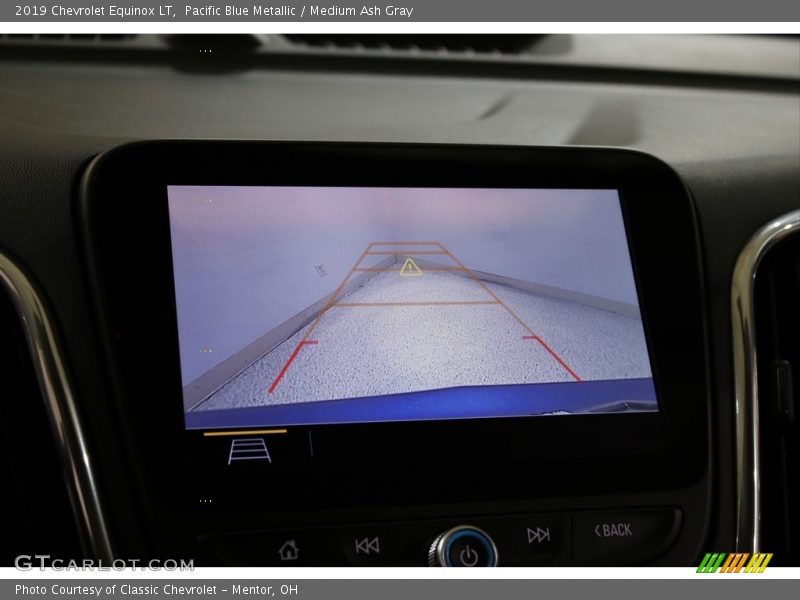 Pacific Blue Metallic / Medium Ash Gray 2019 Chevrolet Equinox LT