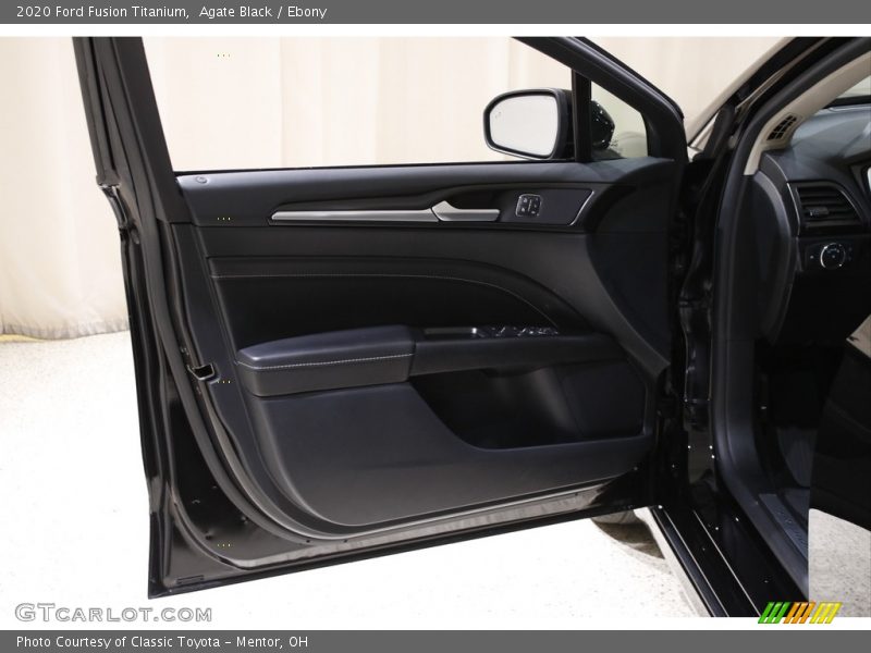 Agate Black / Ebony 2020 Ford Fusion Titanium