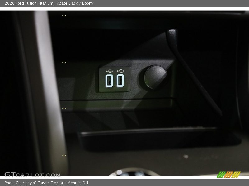 Agate Black / Ebony 2020 Ford Fusion Titanium