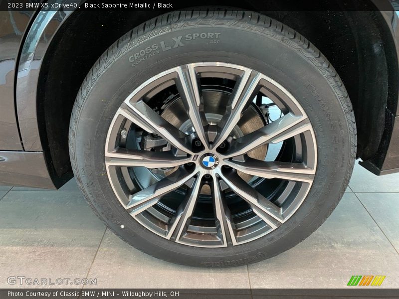 Black Sapphire Metallic / Black 2023 BMW X5 xDrive40i