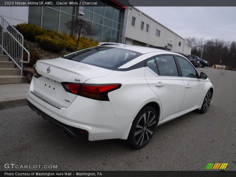 Glacier White / Charcoal 2020 Nissan Altima SR AWD