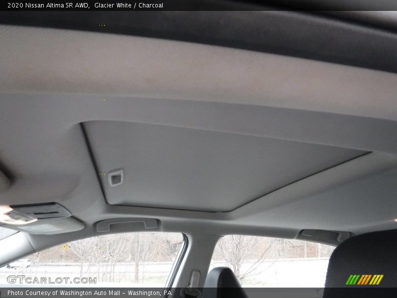 Glacier White / Charcoal 2020 Nissan Altima SR AWD